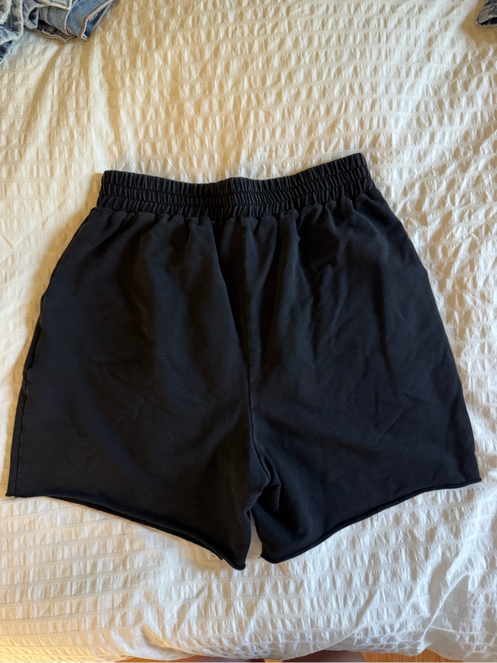 Meshki Shorts - Picture 2 of 4
